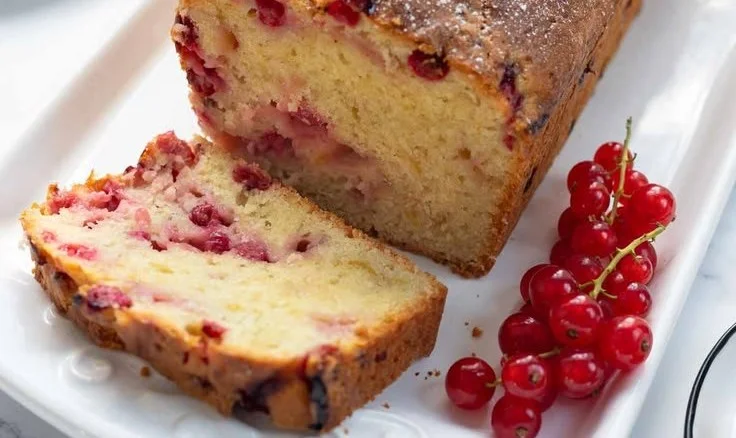 Johannisbeerkuchen mit Joghurt und Zitrone, ein köstliches Dessert-Rezept