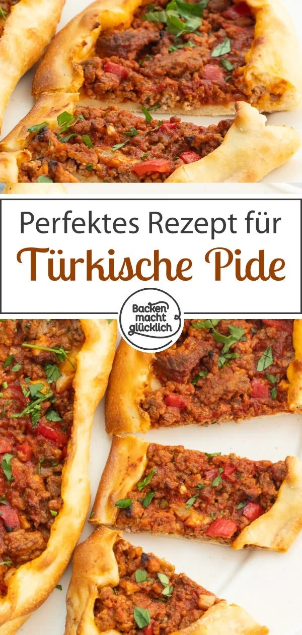 Türkische Pide mit Hackfleisch auf einem Teller, frisch gebacken